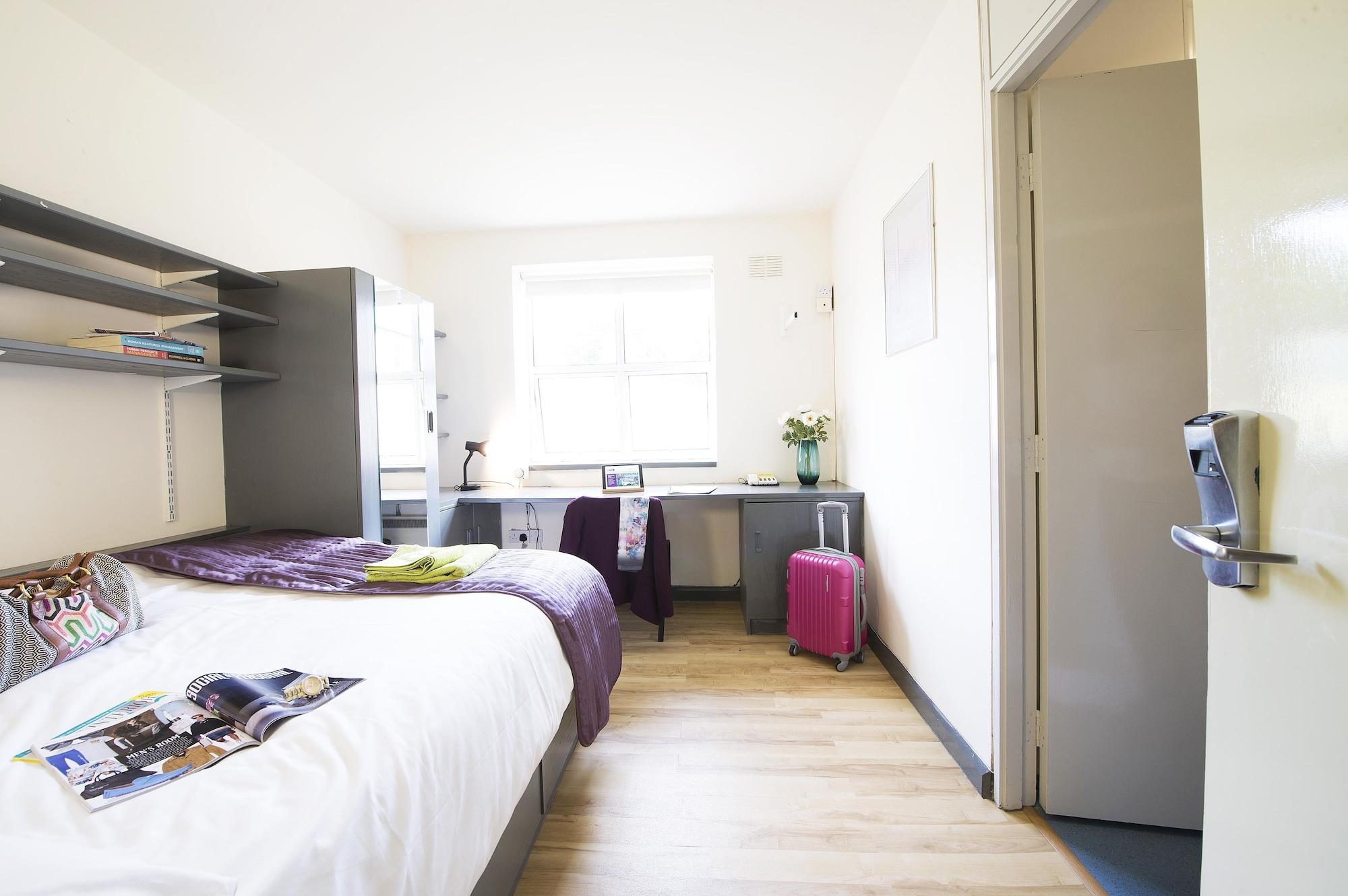 Corrib Village Rooms University Of Galway Exterior photo