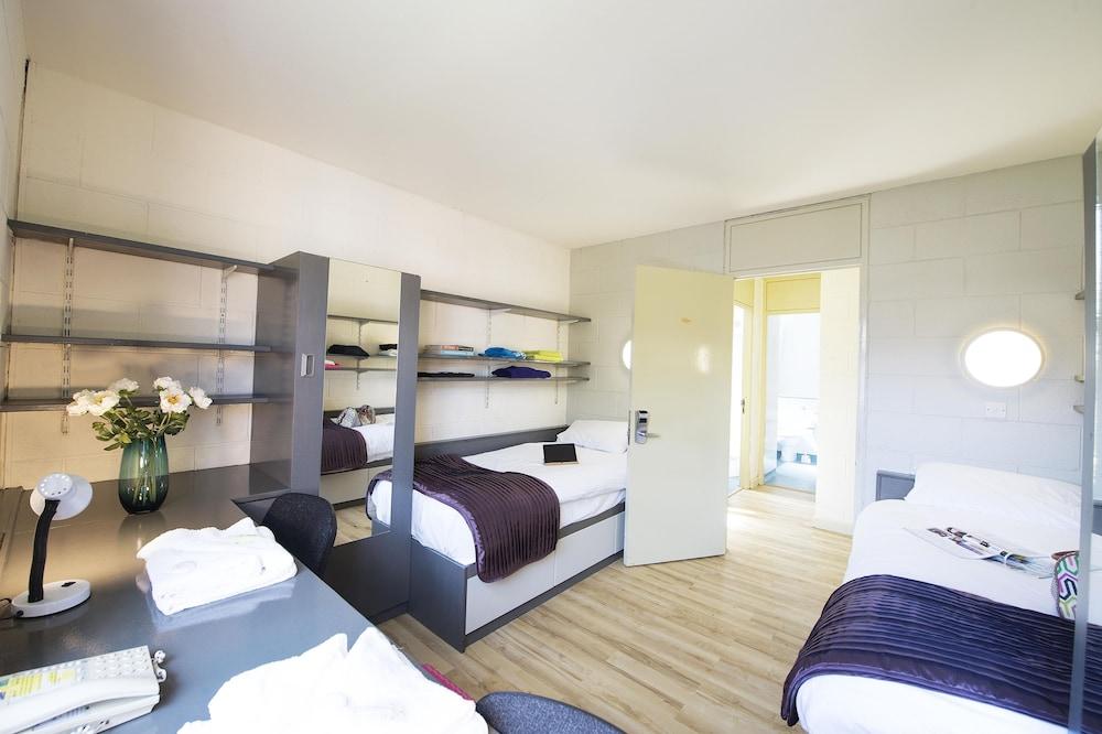 Corrib Village Rooms University Of Galway Exterior photo