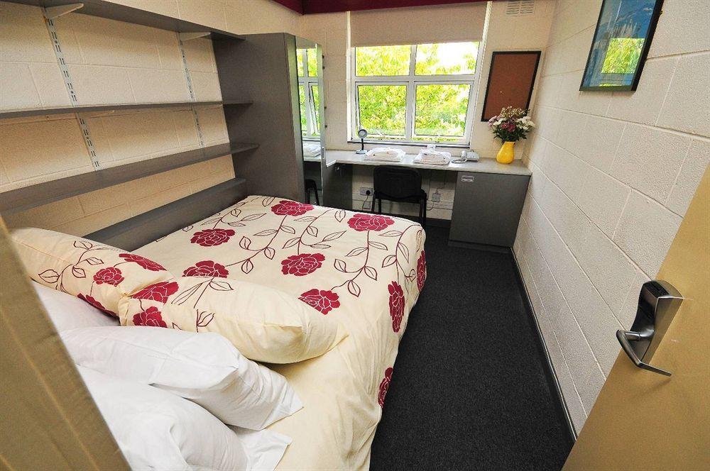 Corrib Village Rooms University Of Galway Exterior photo